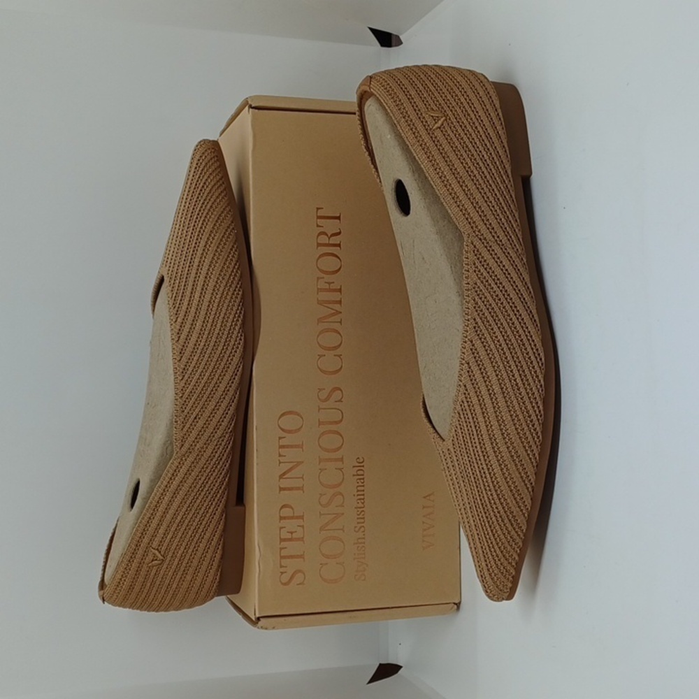 VIVAIA Women's Tan Flats